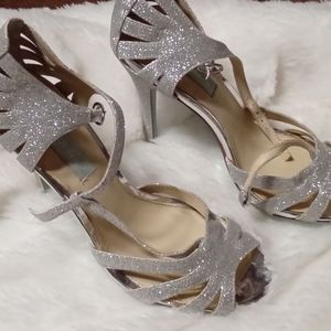 Betsey Johnson silver glitter heels Size 7.5